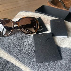 Gorgeous BVLGARI sunglasses
